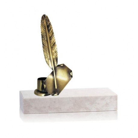 ESCULTURA TROFEO LITERARIO DE LATÓN. 3 T.