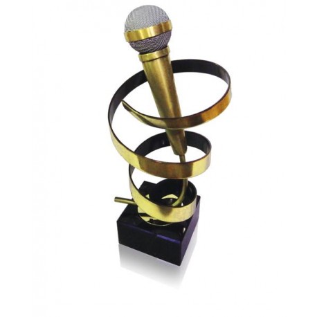EJEMPLO TROFEO DE DISEÑO ARTESANAL PERSONALIZADO