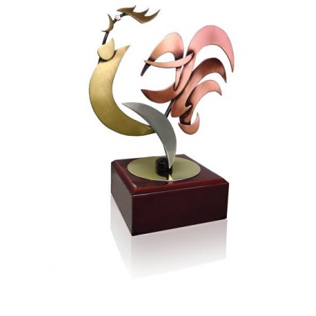EJEMPLO TROFEO DE DISEÑO ARTESANAL PERSONALIZADO